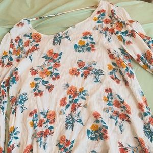 Floral long sleeve blouse 🌼💛